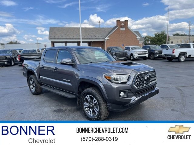 2019 Toyota Tacoma TRD Sport's photo