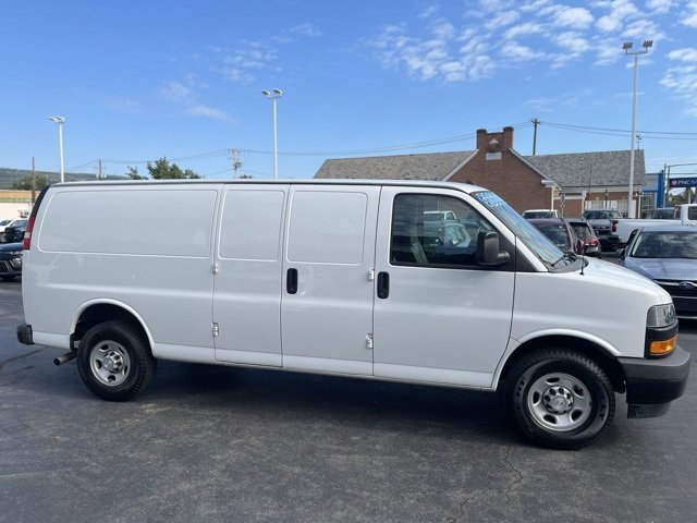 2018 Chevrolet Express 2500 Work Van Cargo photo 2