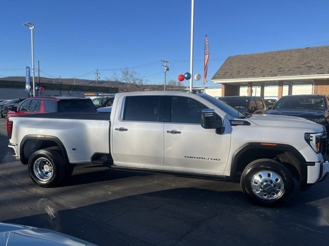 Used 2024 GMC Sierra 3500HD Denali Ultimate with VIN 1GT49YEY3RF223941 for sale in Kingston, PA