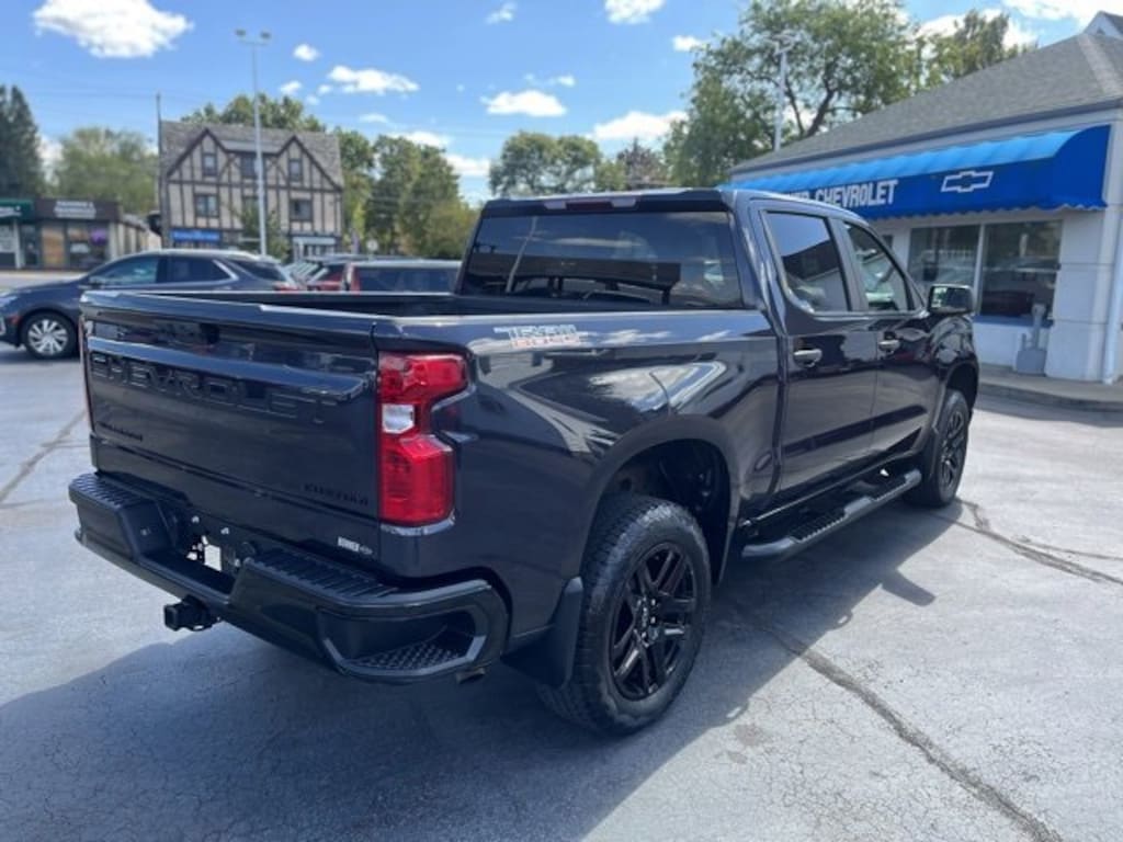 Used 2022 Chevrolet Silverado 1500 Custom Trail Boss Truck Crew Cab