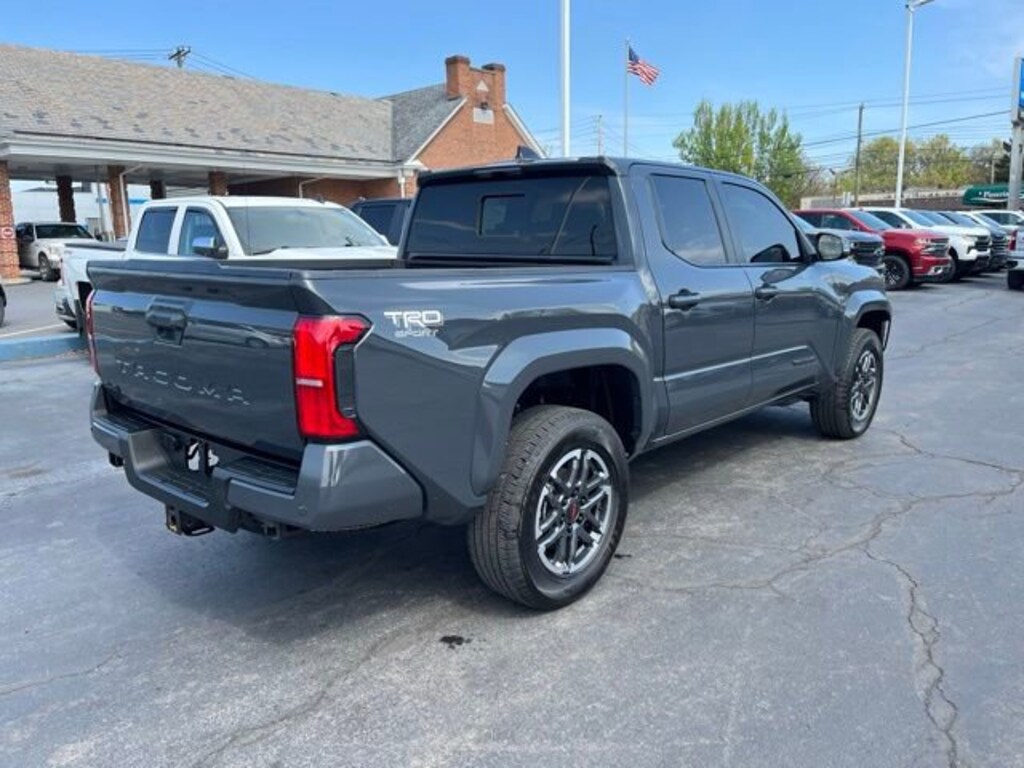 Used 2024 Toyota Tacoma 4WD SR5 Truck Double Cab