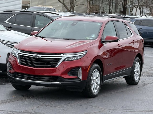 2024 Chevrolet Equinox LT photo 2