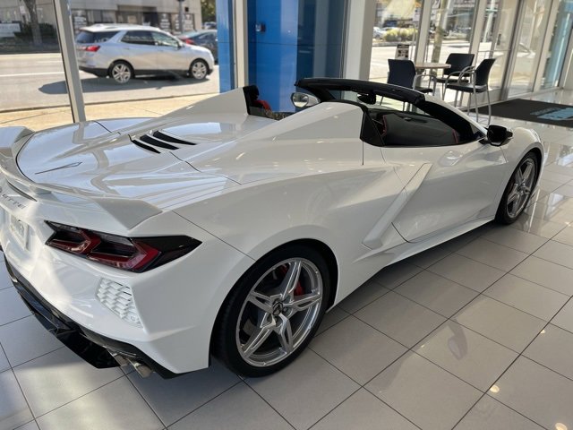 2023 Chevrolet Corvette Stingray 2LT photo 2