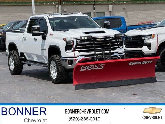 2024 Chevrolet Silverado HD LTZ 4WD Crew Cab Standard Box's photo