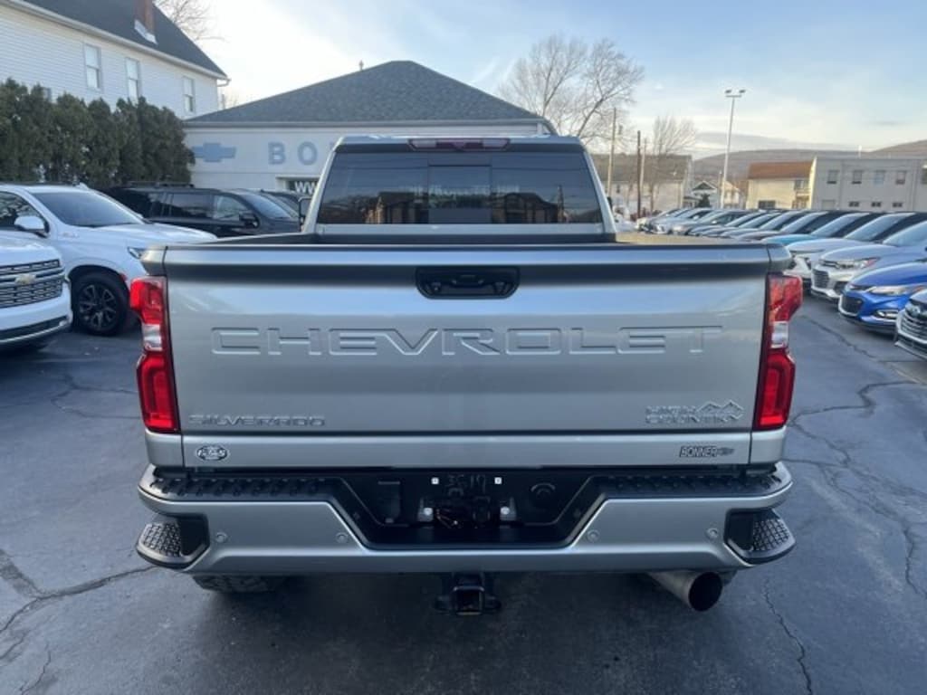 Used 2024 Chevrolet Silverado 3500 HD High Country Truck Crew Cab