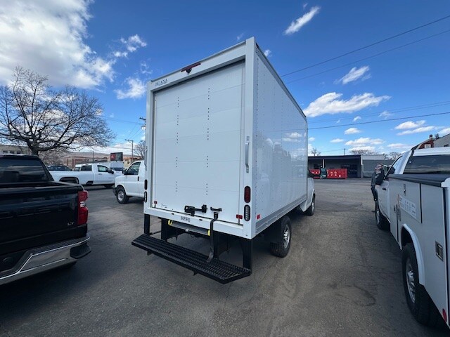 2024 Chevrolet Express 3500 Cutaway Van photo 3