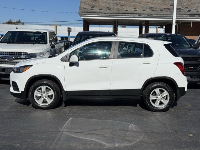 2020 Chevrolet Trax LS photo 4