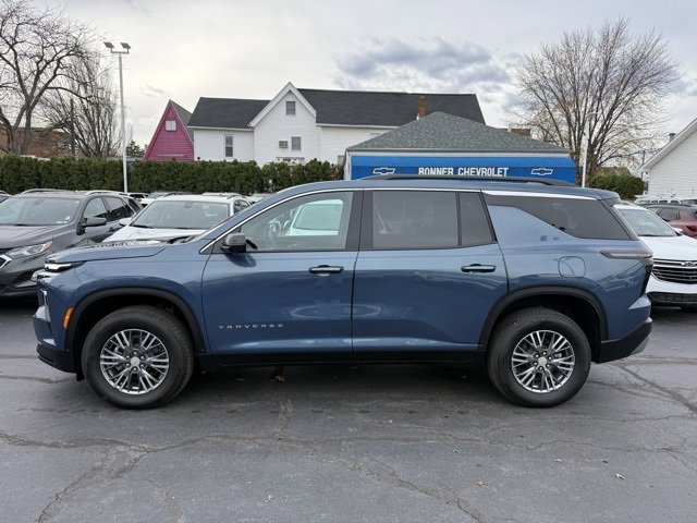 2025 Chevrolet Traverse photo 4