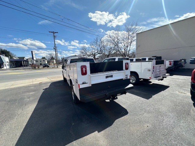 2024 Chevrolet Silverado 2500HD Work Truck photo 2