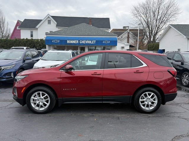 2024 Chevrolet Equinox LT photo 3