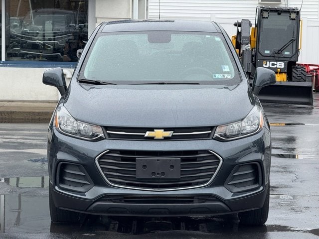 Used 2022 Chevrolet Trax LS with VIN KL7CJNSM6NB517366 for sale in Kingston, PA