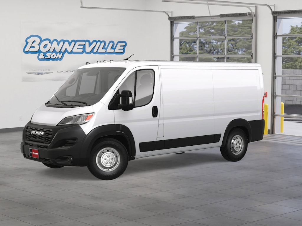 New 2025 Ram ProMaster PROMASTER 1500 TRADESMAN CARGO VAN LOW ROOF 136' W Cargo Van