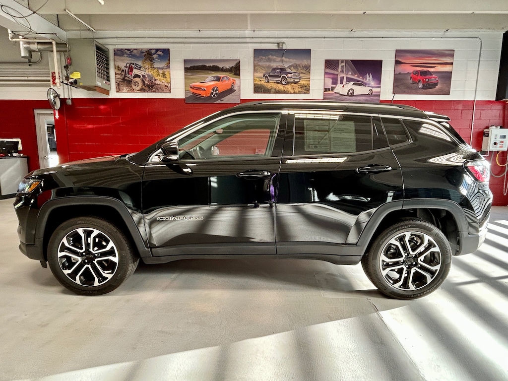Certified 2022 Jeep Compass Limited SUV