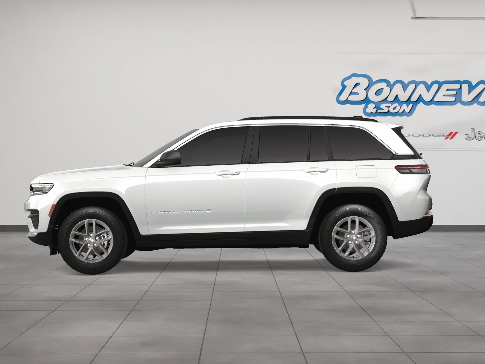 2025 Jeep Grand Cherokee Laredo photo 3
