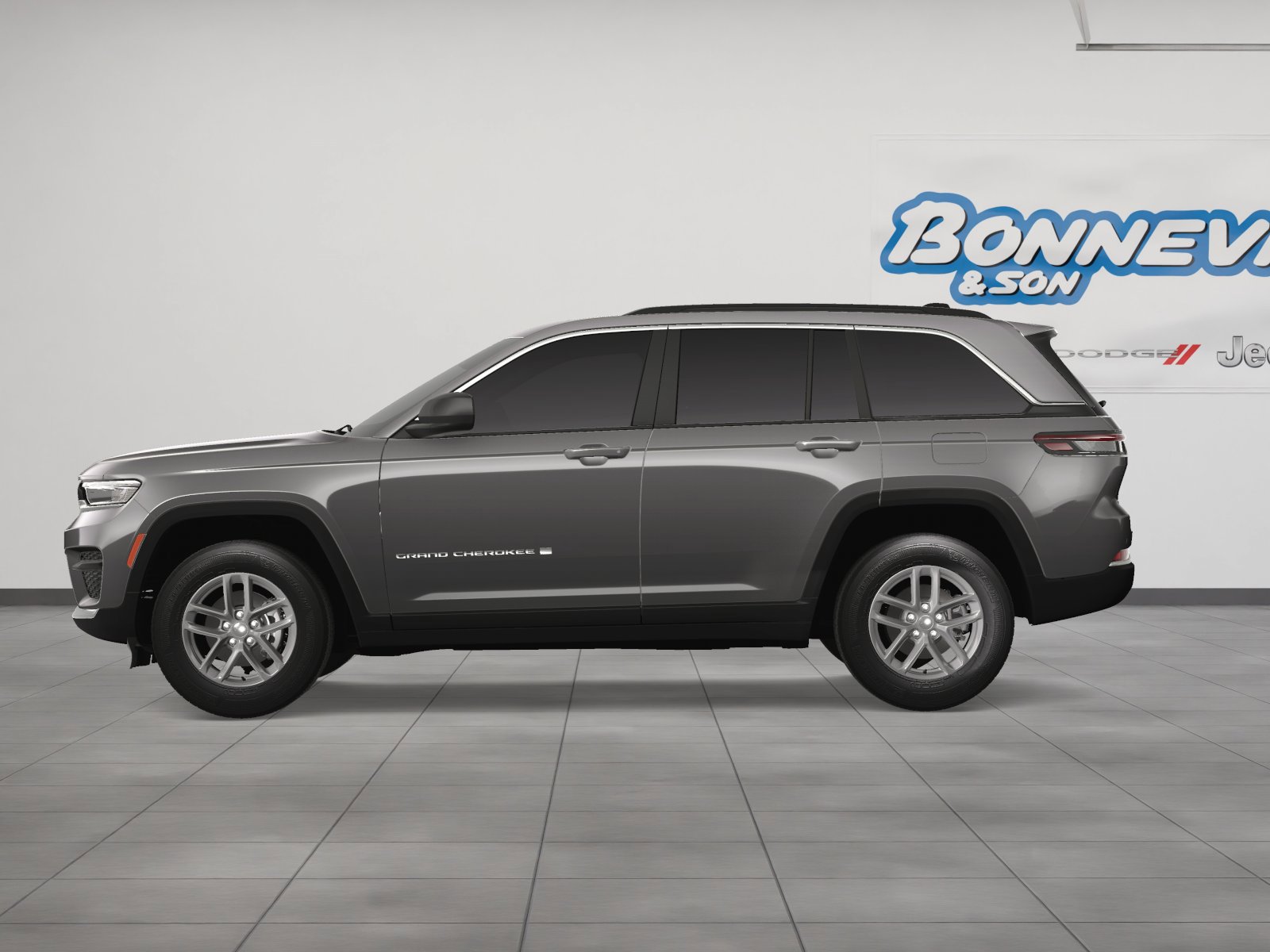 2025 Jeep Grand Cherokee Laredo photo 3