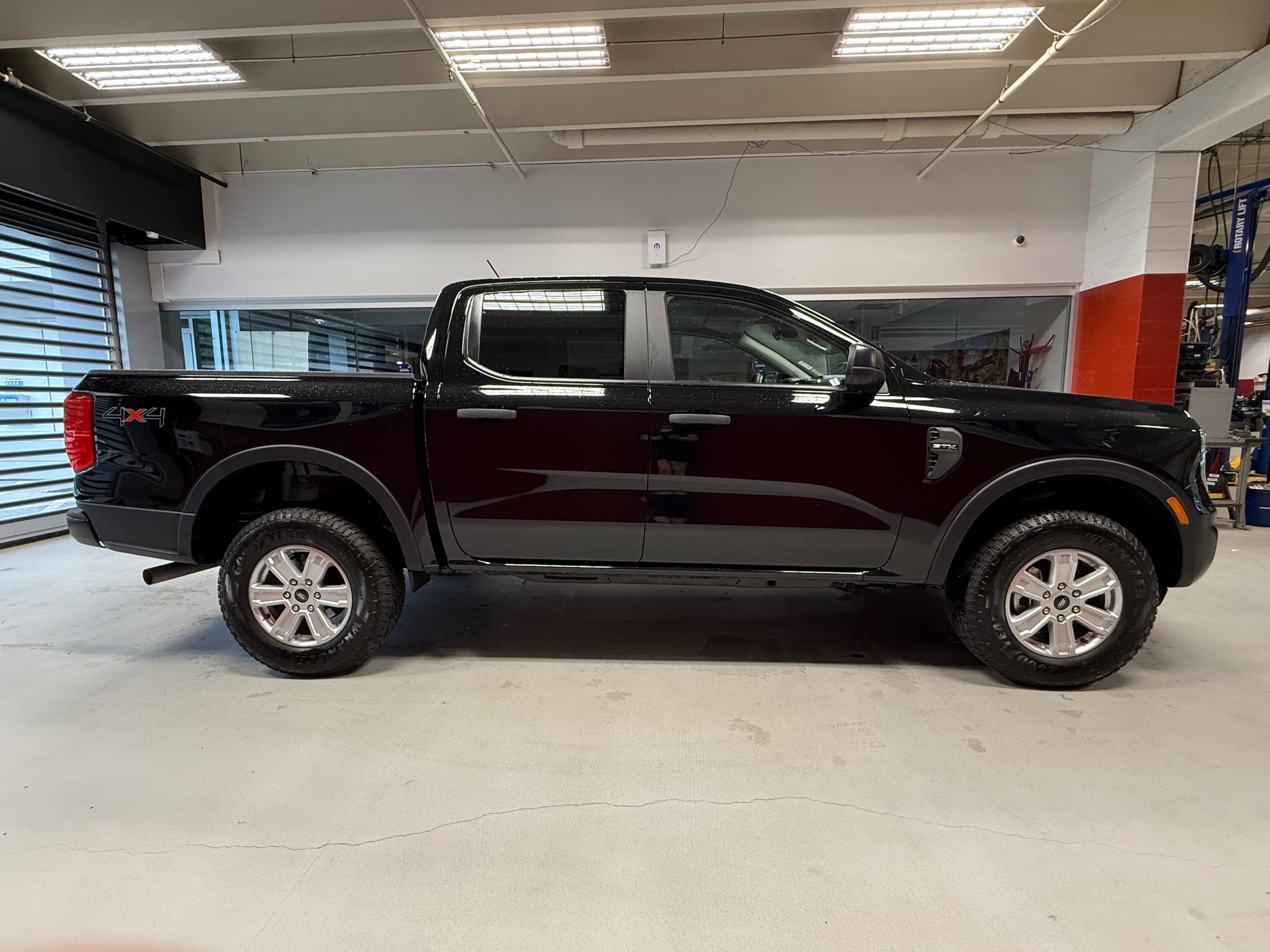 2025 Ford Ranger XL - Photo 10