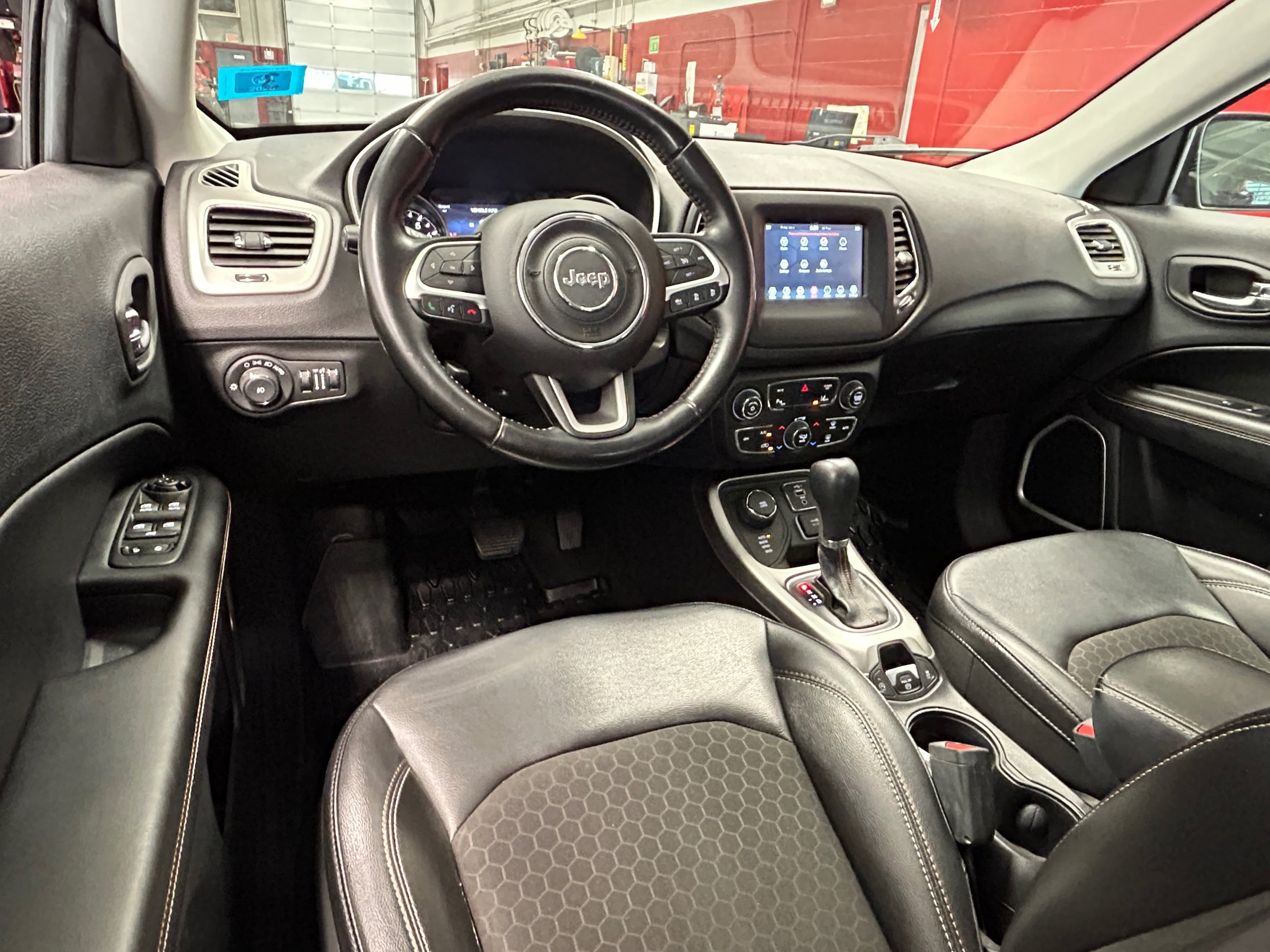 2020 Jeep Compass Sun & Safety - Photo 42