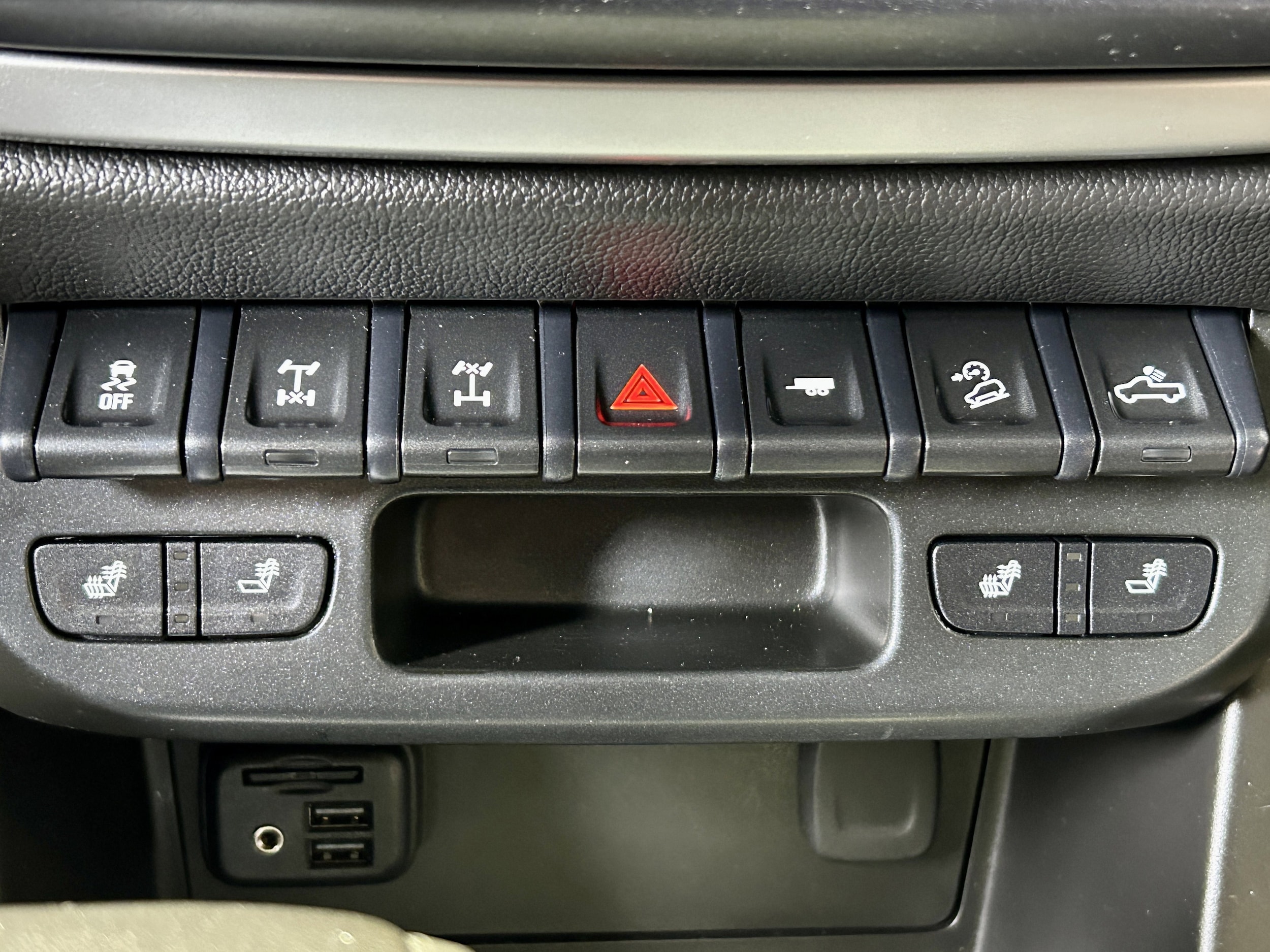 2020 Chevrolet Colorado ZR2 - Photo 31