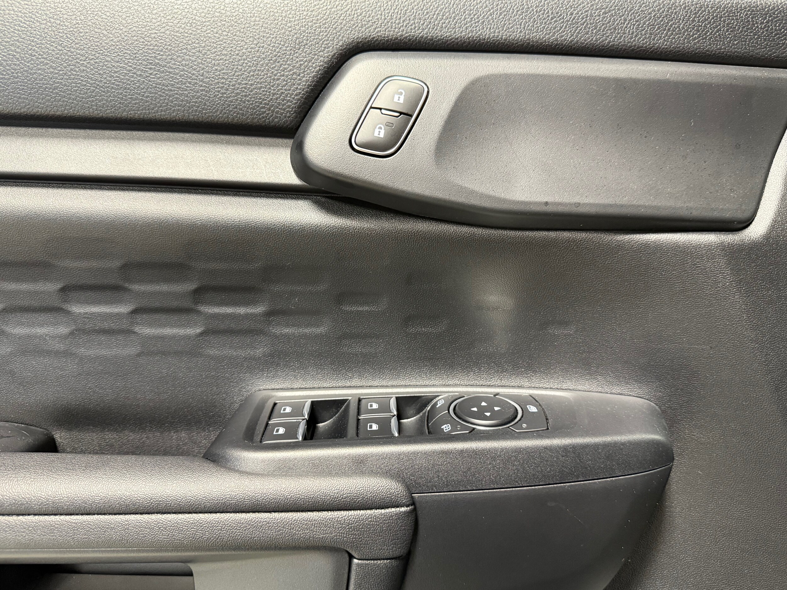 2025 Ford Ranger XL - Photo 16