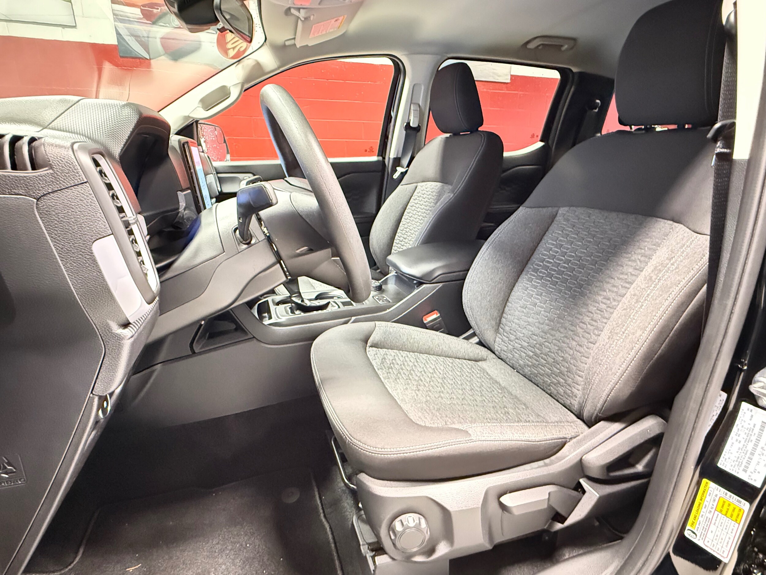 2025 Ford Ranger XL - Photo 18