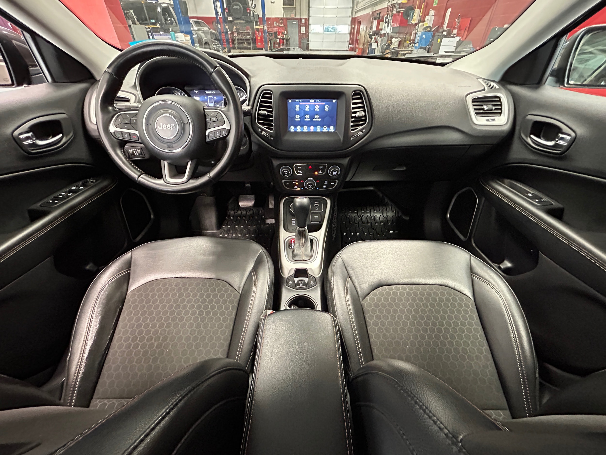 2020 Jeep Compass Sun & Safety - Photo 43