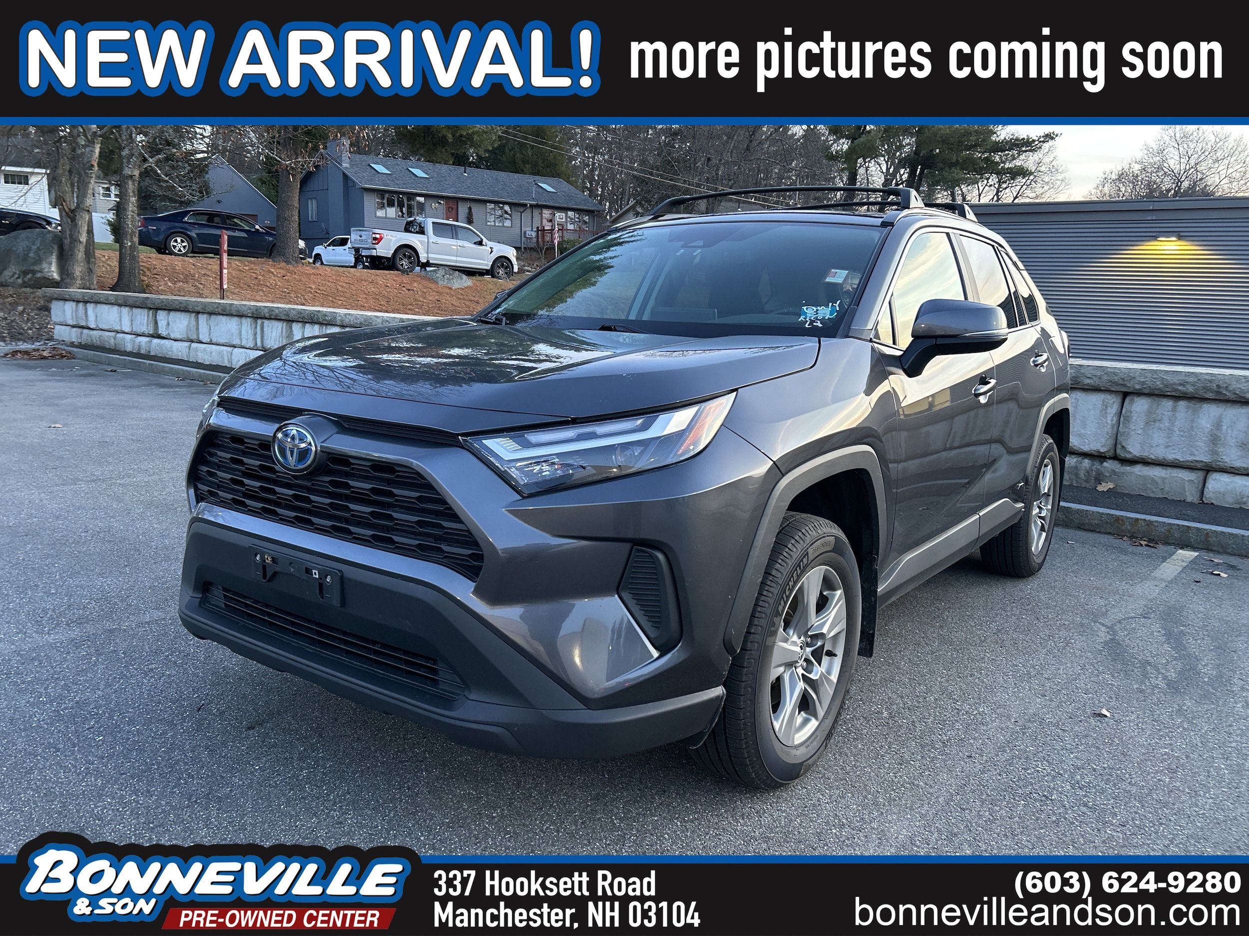 2023 Toyota RAV4 XLE's photo