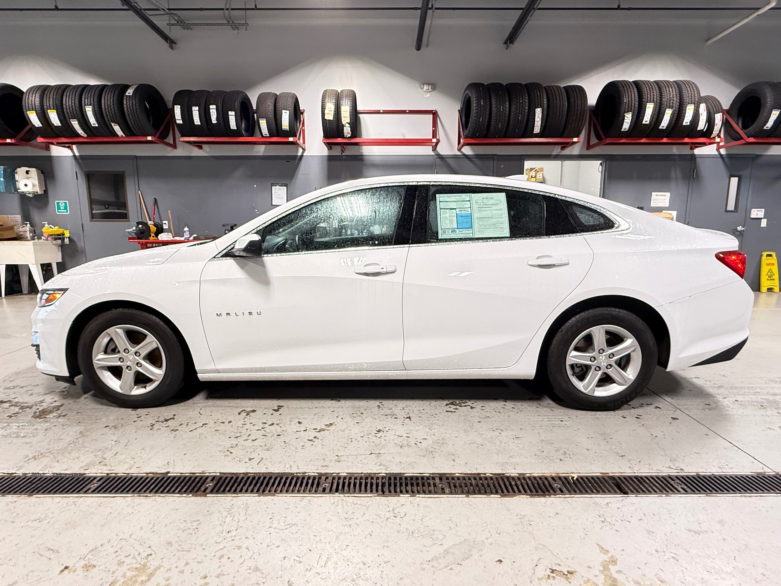 2024 Chevrolet Malibu 1LT - Photo 25