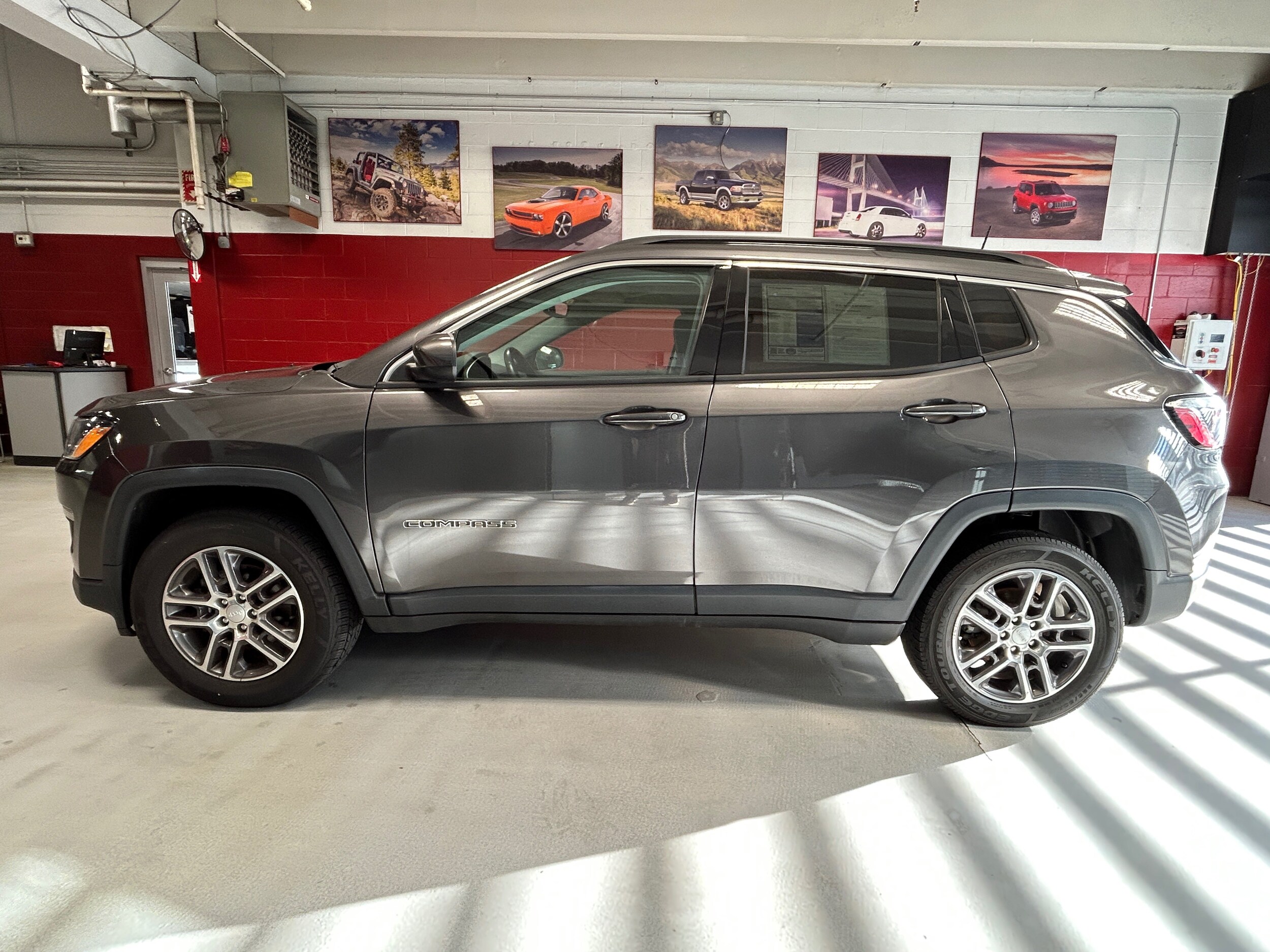 2020 Jeep Compass Sun & Safety - Photo 26