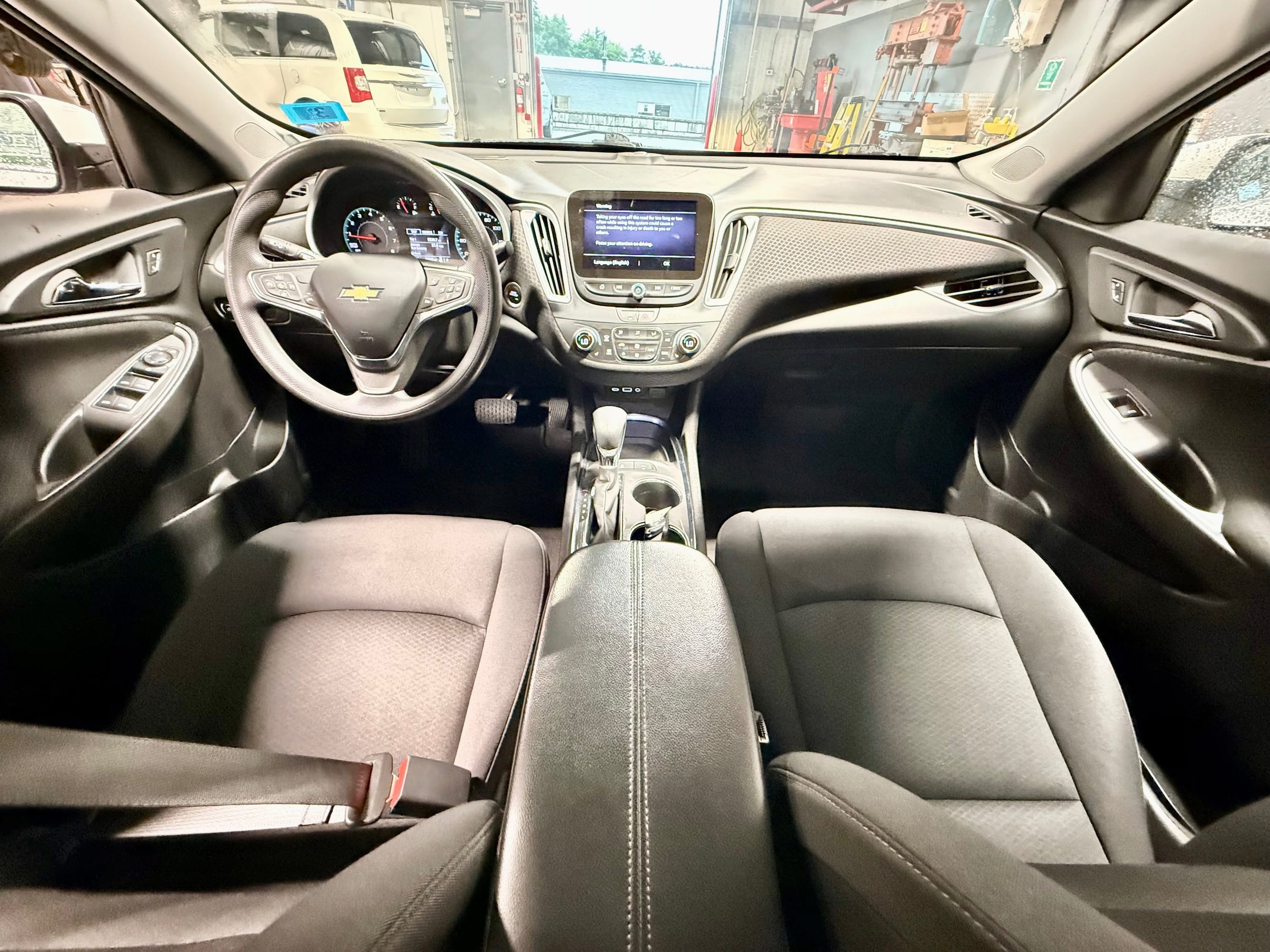 2024 Chevrolet Malibu 1LT - Photo 37
