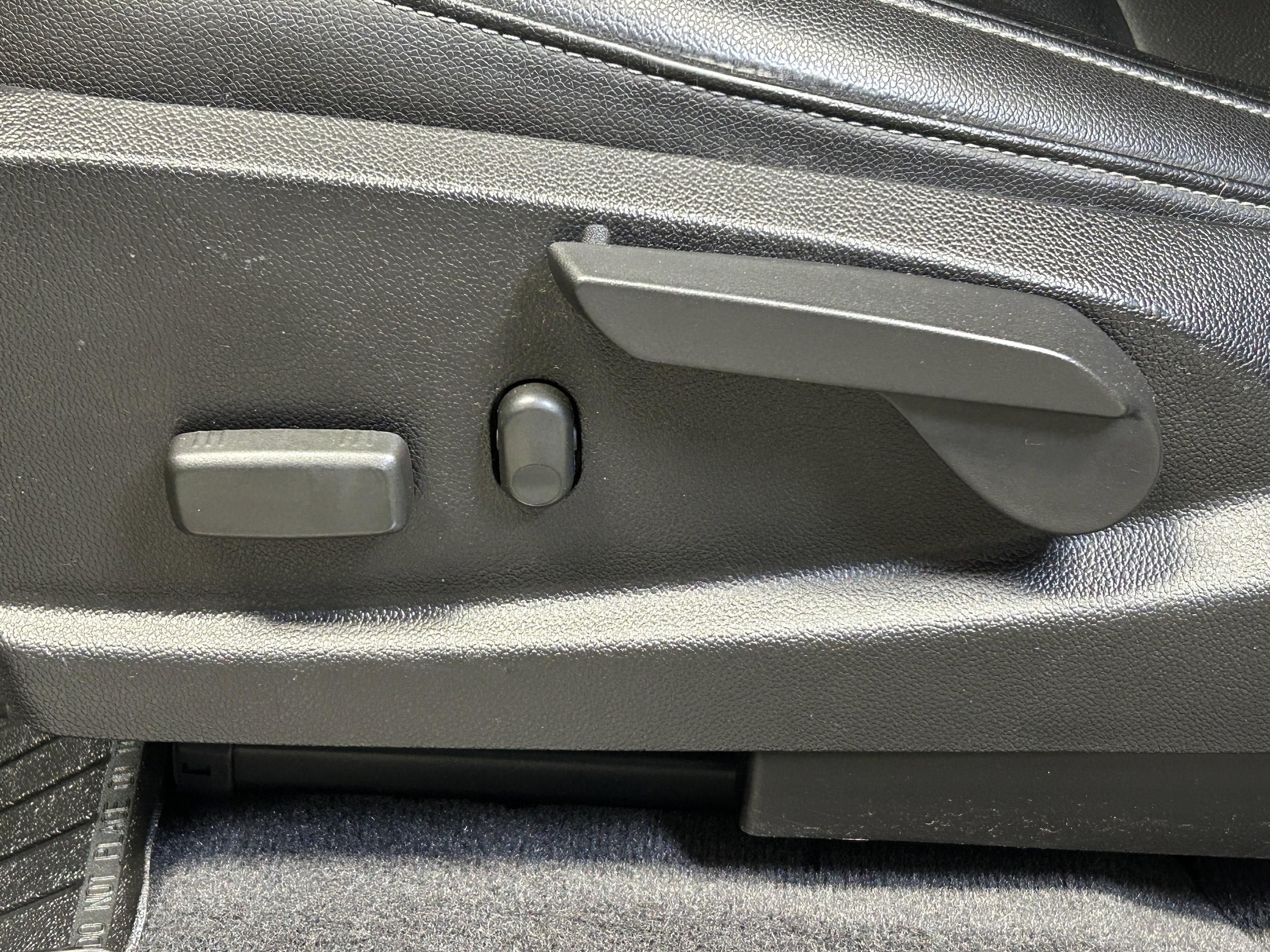 2020 Chevrolet Colorado ZR2 - Photo 20