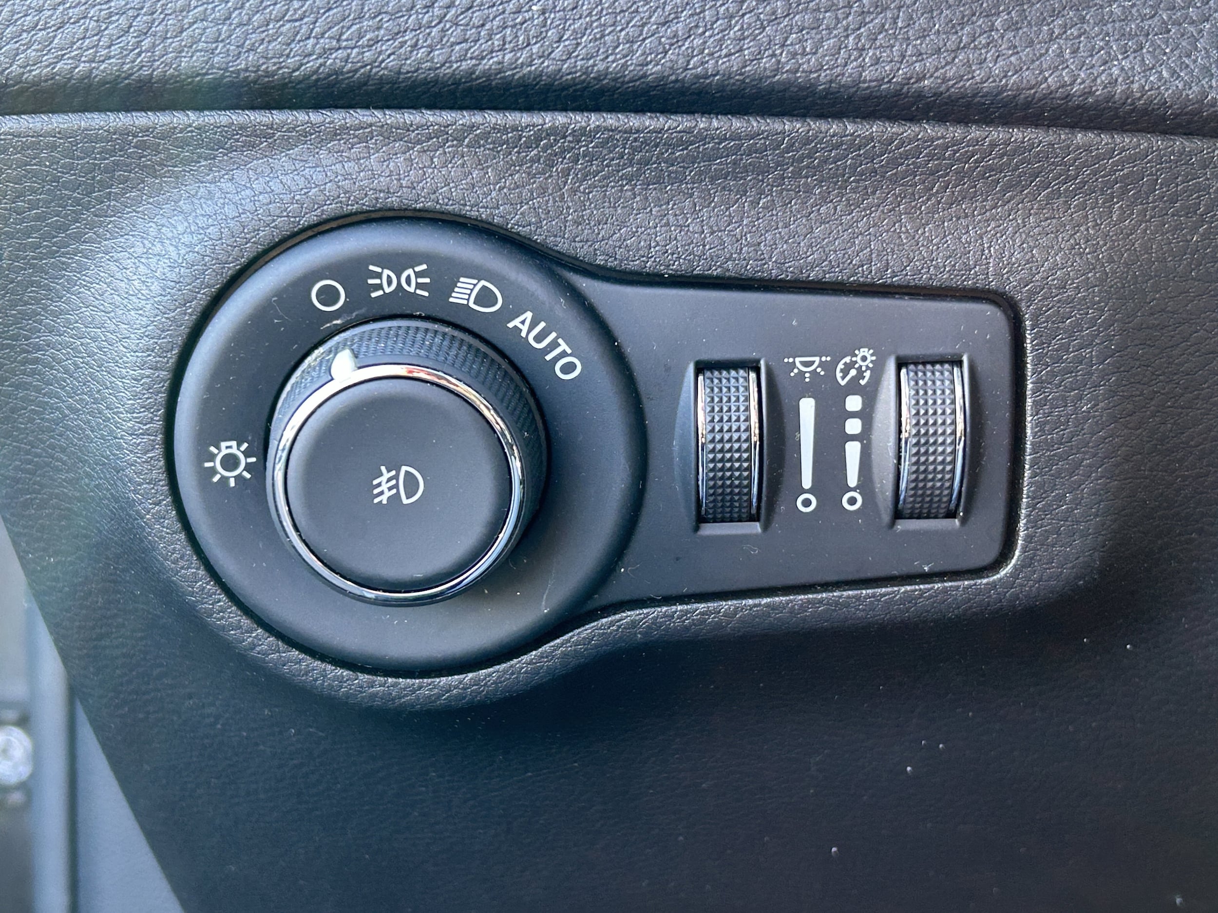 2020 Jeep Compass Sun & Safety - Photo 12