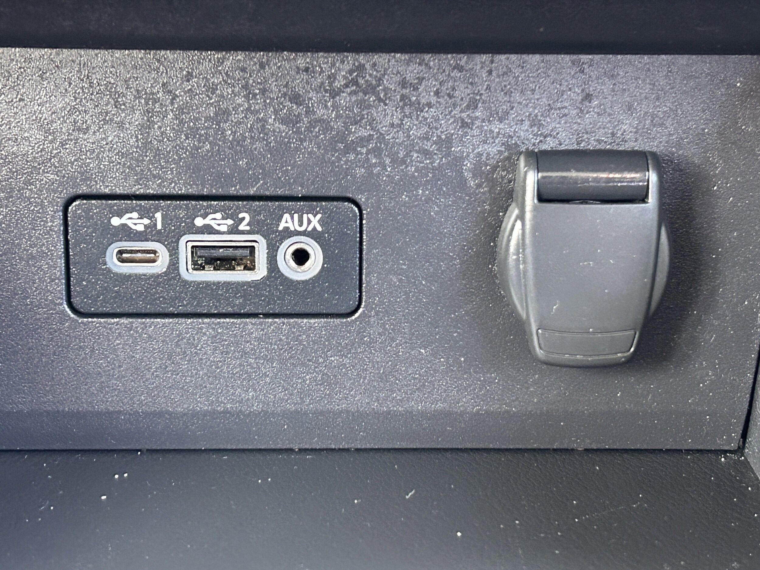 2023 Nissan Sentra SV - Photo 29