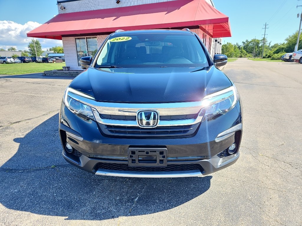 View vehicle photo 7
