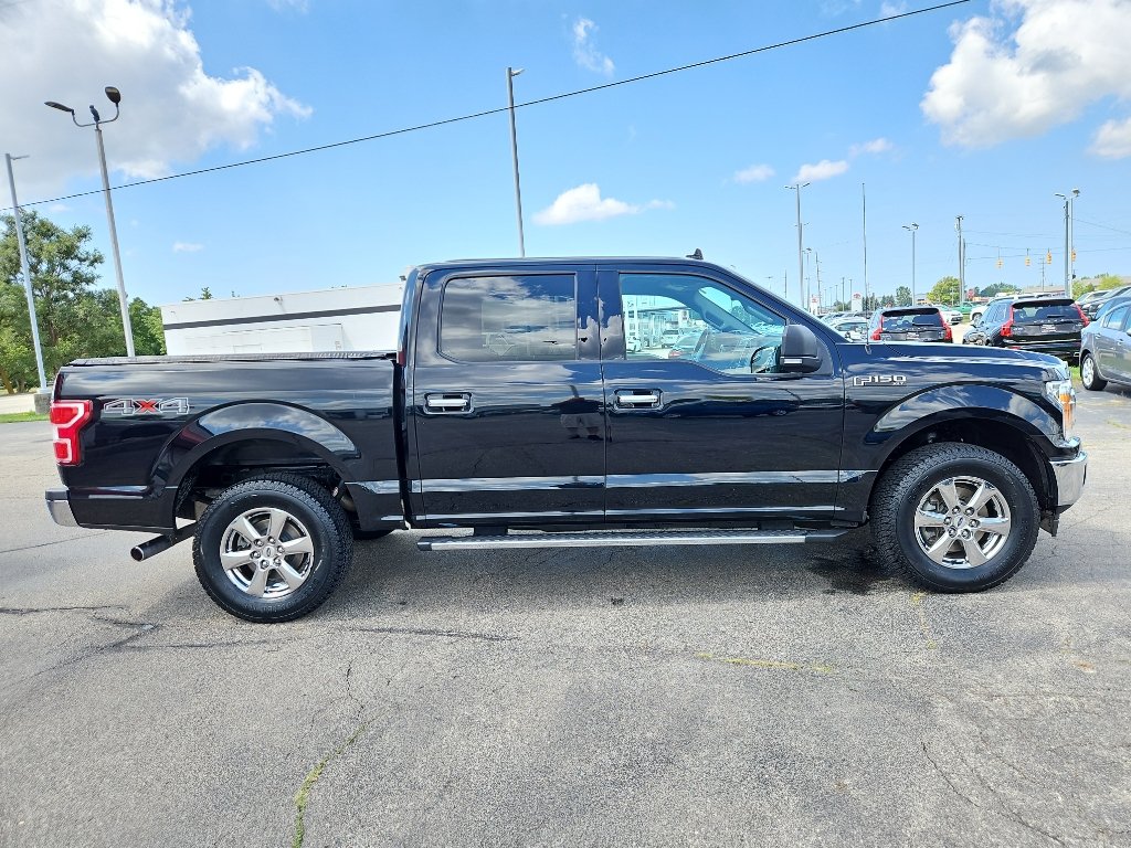 View vehicle photo 7