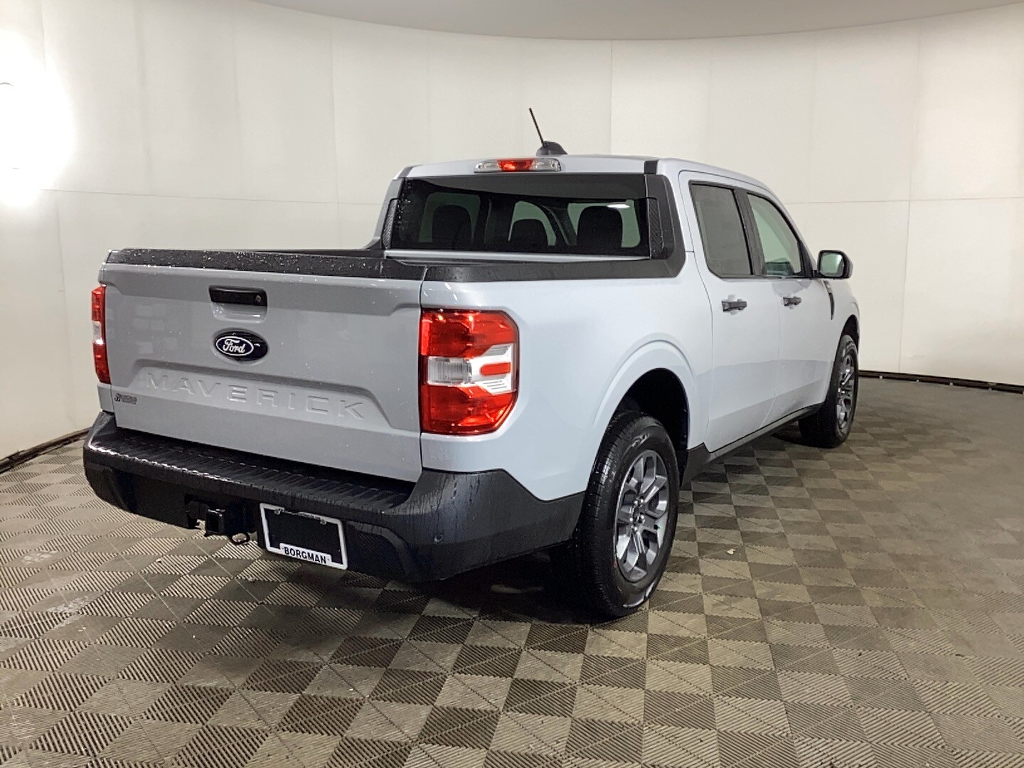 2025 Ford Maverick XLT photo 2