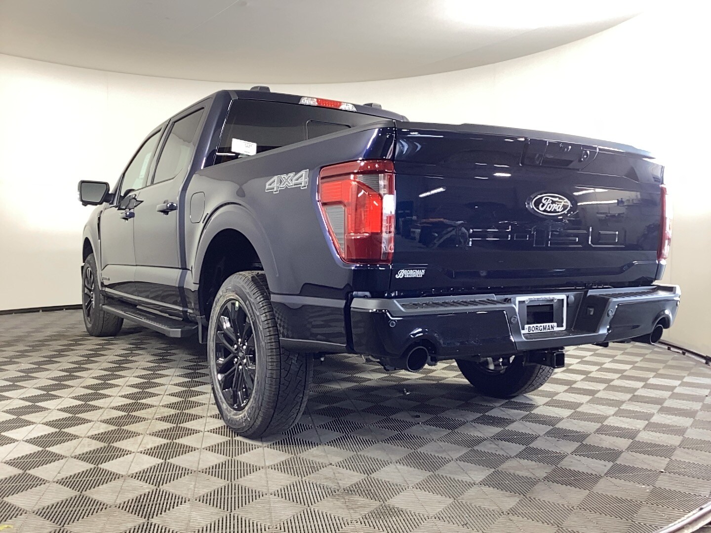 2025 Ford F-150 XLT photo 4