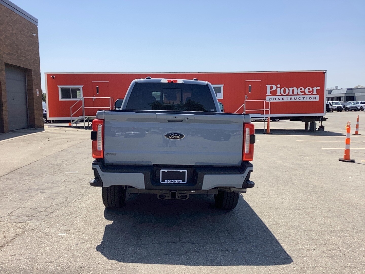 2025 Ford F-250 Lariat photo 2