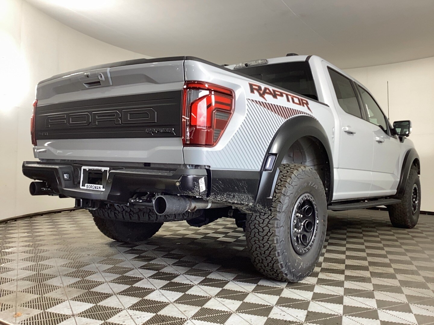 2025 Ford F-150 Raptor photo 2