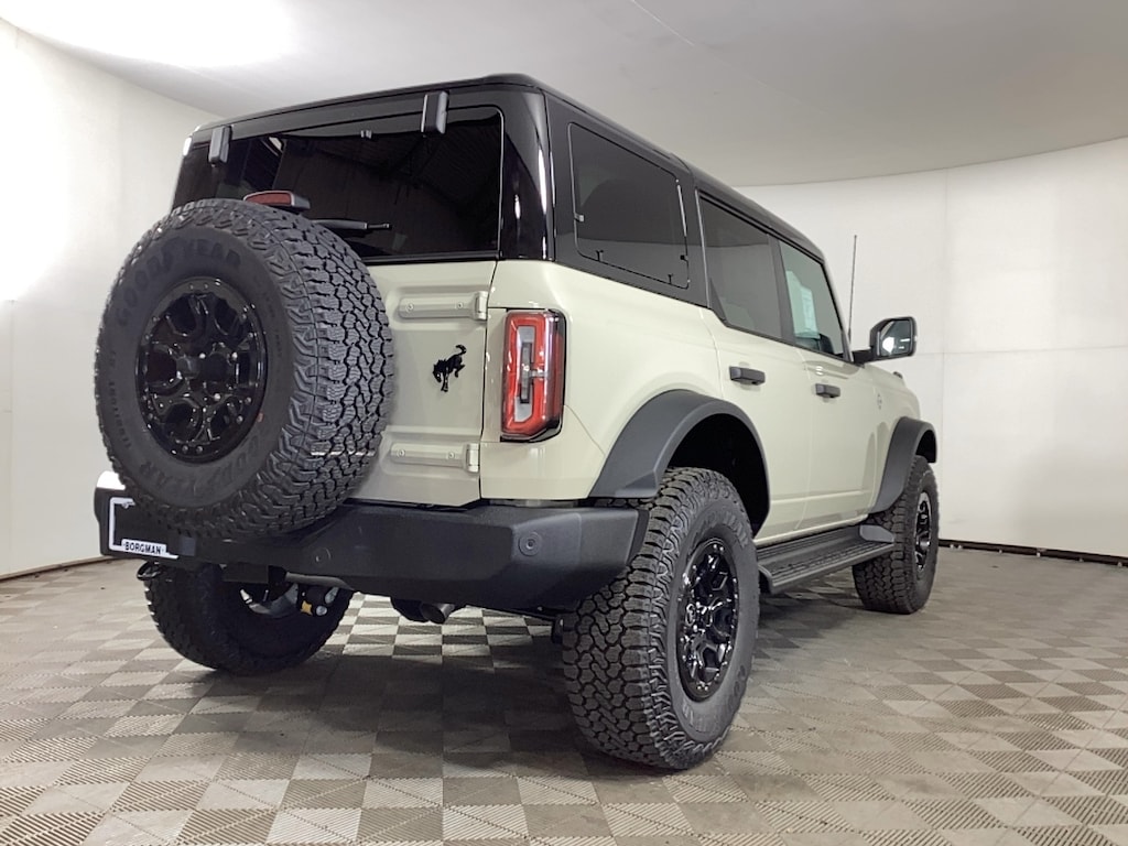 New 2025 Ford Bronco Outer Banks 4X4 SUV