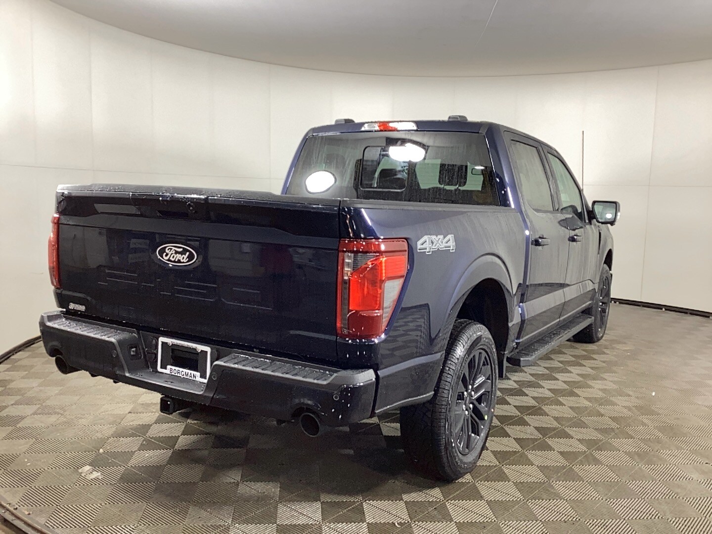 2025 Ford F-150 XLT photo 2