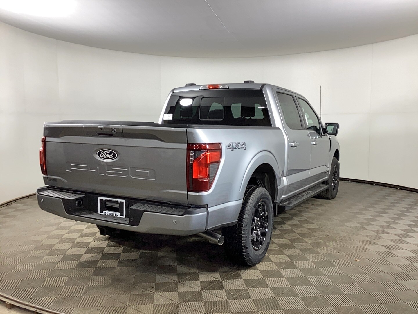 2025 Ford F-150 XLT photo 2