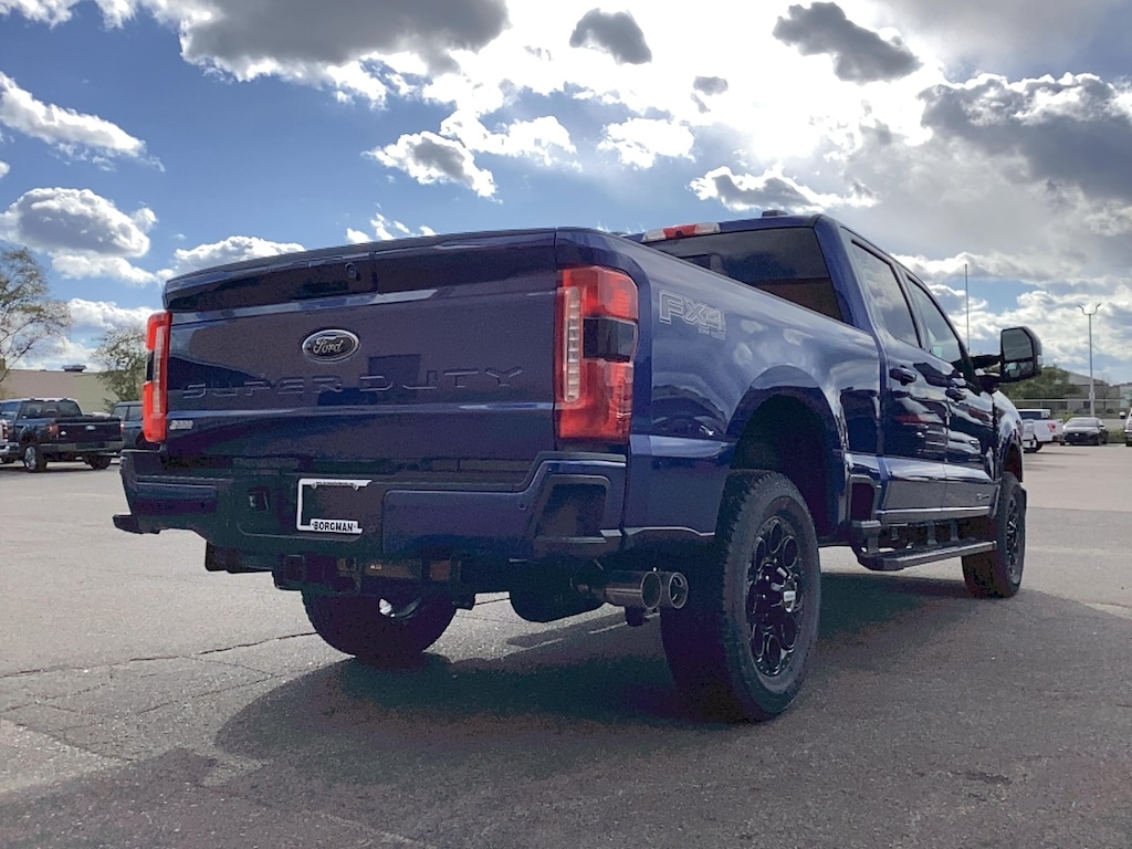 New 2026 Ford Super Duty F-350 SRW Lariat Crew Cab