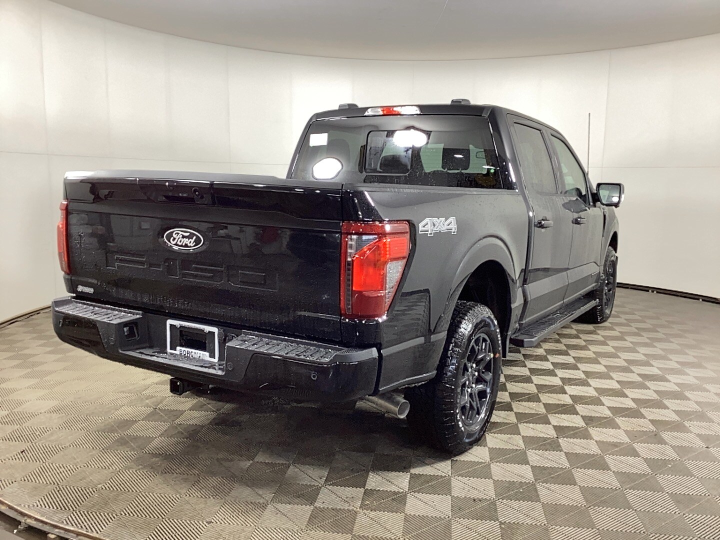 2025 Ford F-150 XLT photo 2