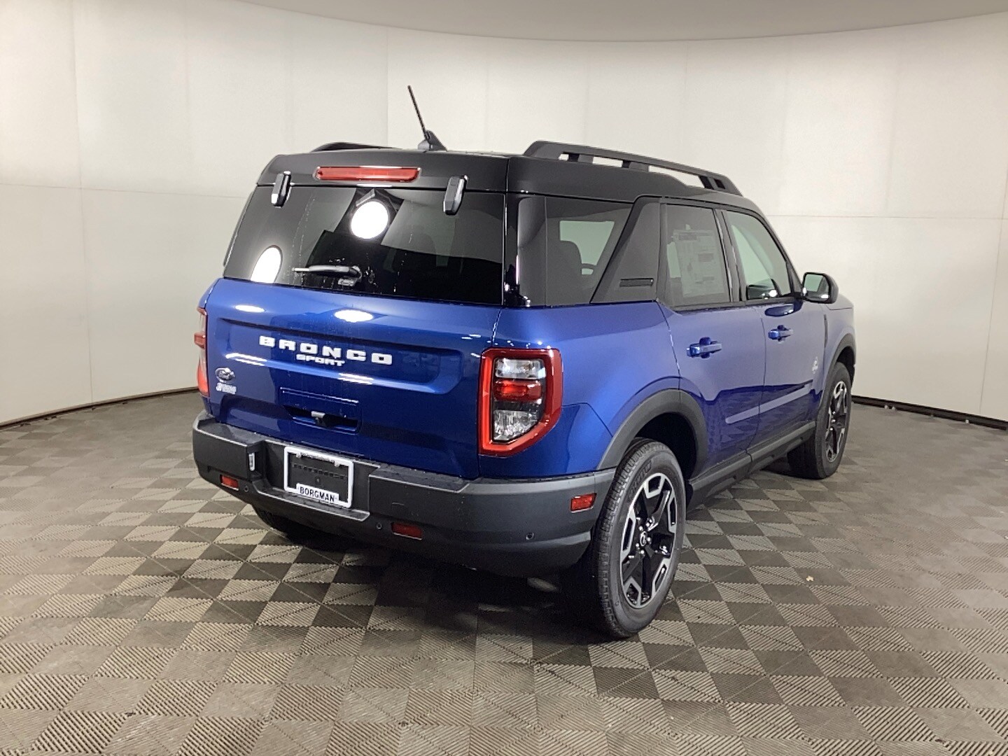2024 Ford Bronco Sport Outer Banks photo 2