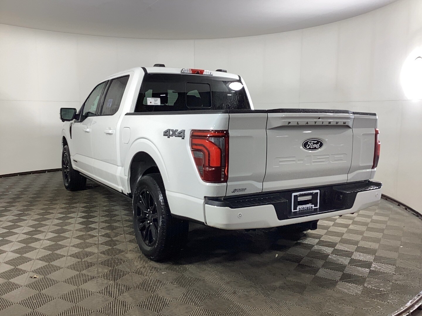 2025 Ford F-150 Platinum photo 4