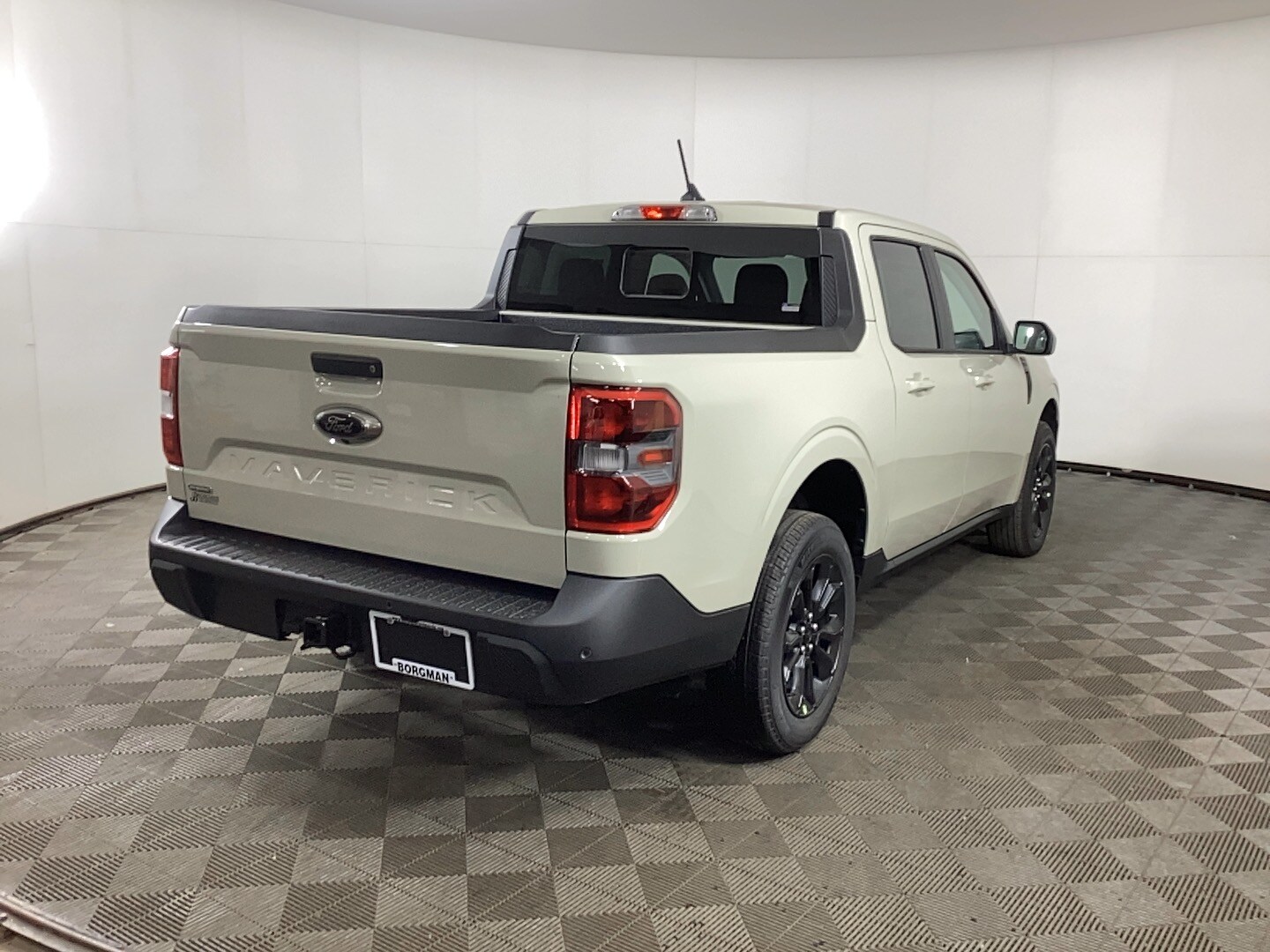 2024 Ford Maverick Lariat photo 2