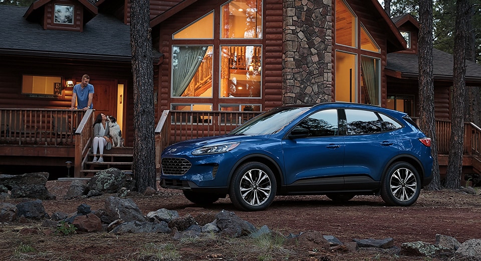08_2022_FordEscape_960x520.jpg