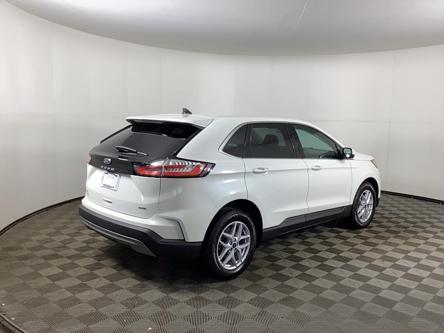 Used 2022 Ford Edge SEL with VIN 2FMPK4J96NBA23121 for sale in Grand Rapids, MI