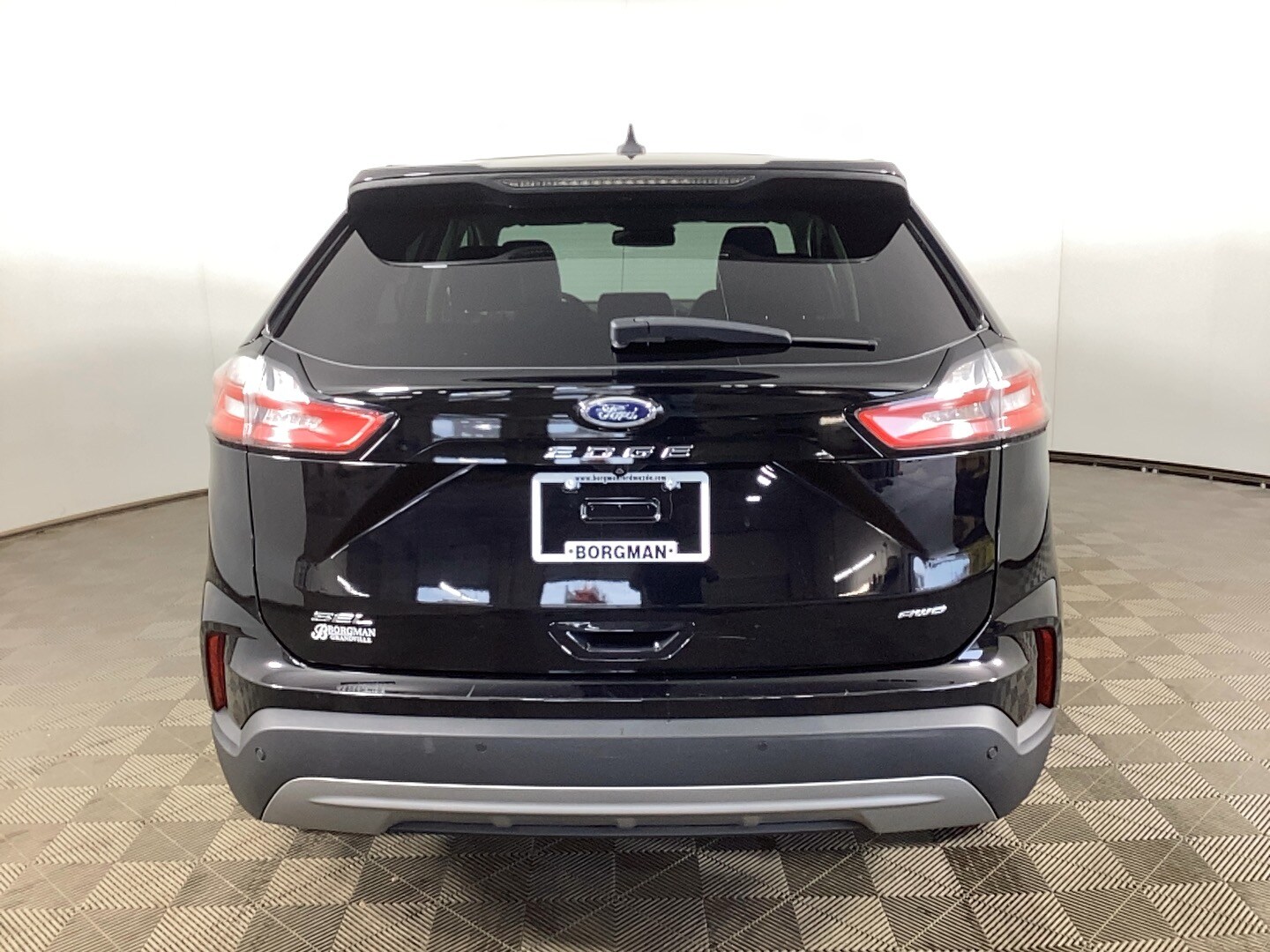 2022 Ford Edge SEL photo 3