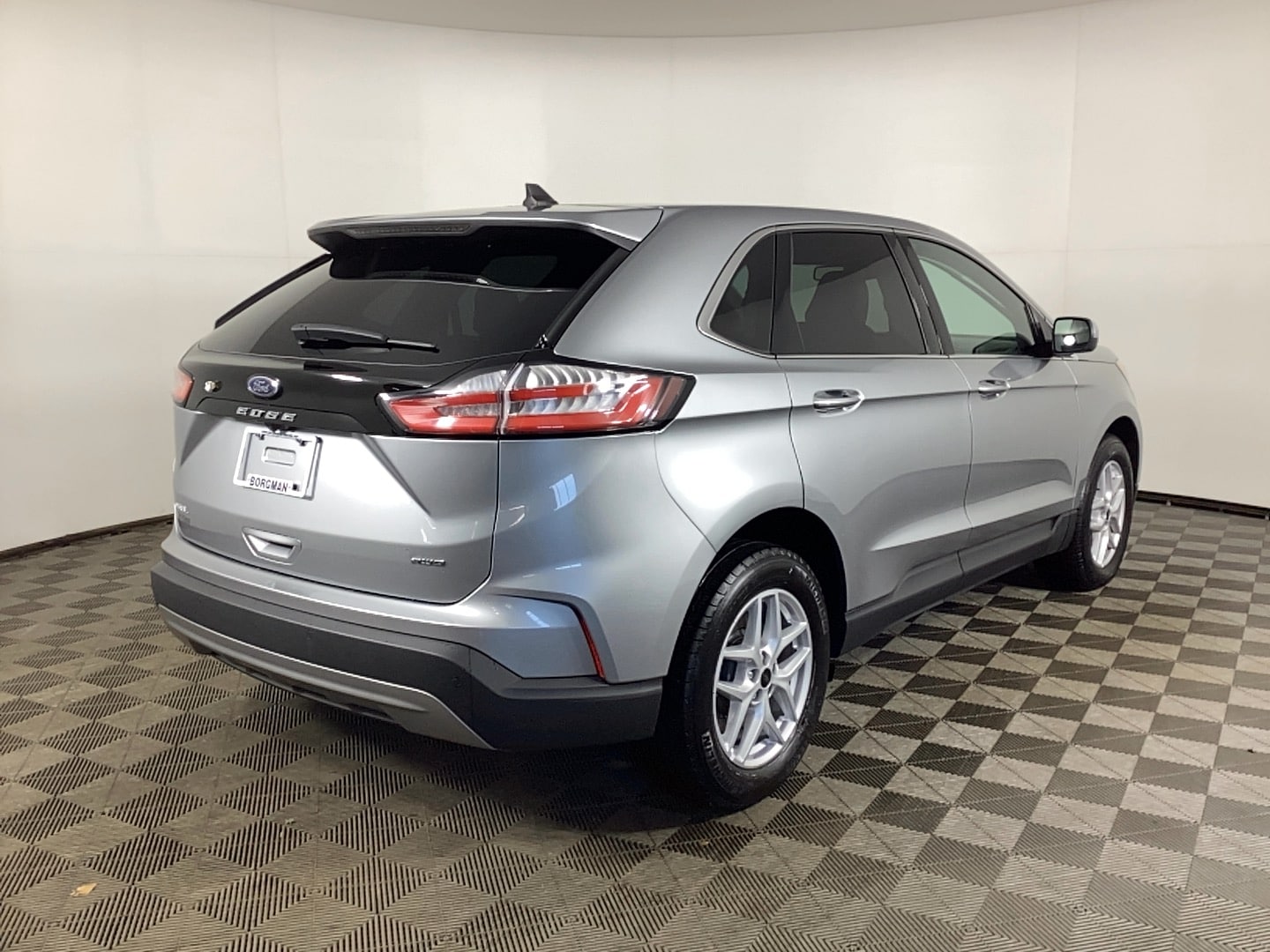 Used 2023 Ford Edge SEL with VIN 2FMPK4J9XPBA24789 for sale in Grand Rapids, MI